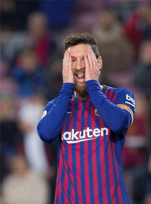 赛后国王杯焦点战；塞维利亚单刀错失；质疑声仍在；身体对抗强度拉满(巴萨塞维利亚国王杯回放)-开云娱乐