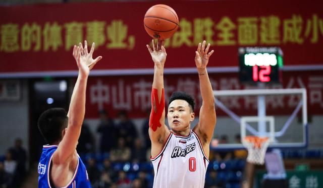 这也行？冲刺阶段印第安纳步行者备战全明星赛加时末段罗马调整名单以备CBA季后赛，今夜门兴格拉德巴赫手感冰凉的简单介绍